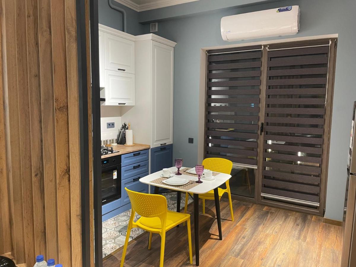 Abbey Road Apartment Ташкент Екстериор снимка
