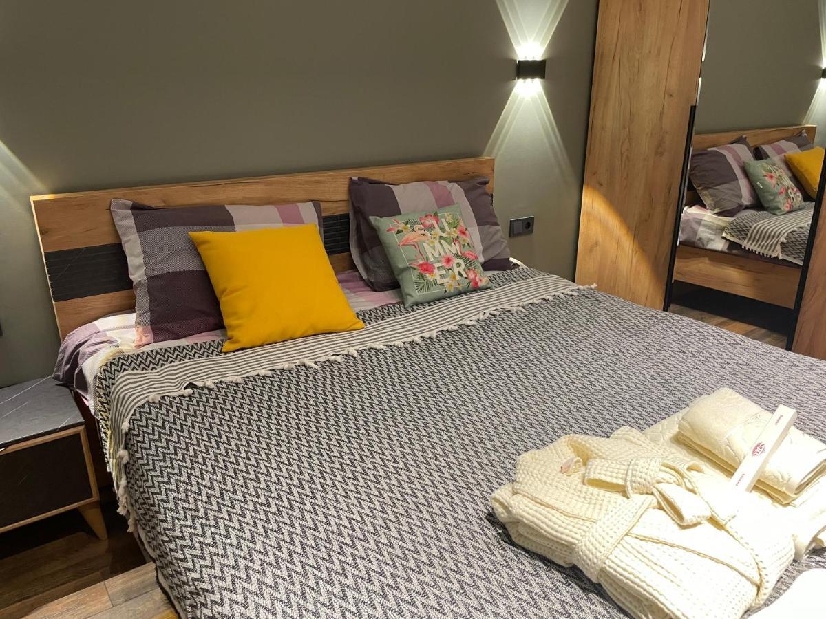 Abbey Road Apartment Ташкент Екстериор снимка
